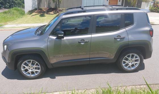 JEEP RENEGADE 1.8 16V FLEX SPORT 4P AUTOMÁTICO JEEP RENEGADE 1.8 16V FLEX SPORT 4P AUTOMÁTICO